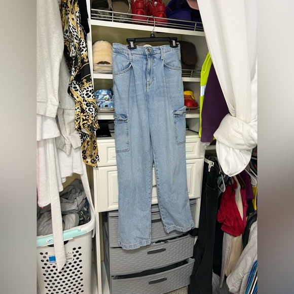 Size: Small - Picture 2 of 2